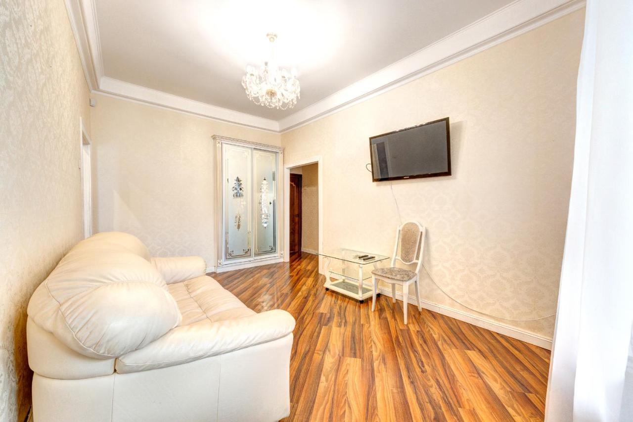 Apartments With 3 Rooms Near Palace Ukraine Киев Экстерьер фото