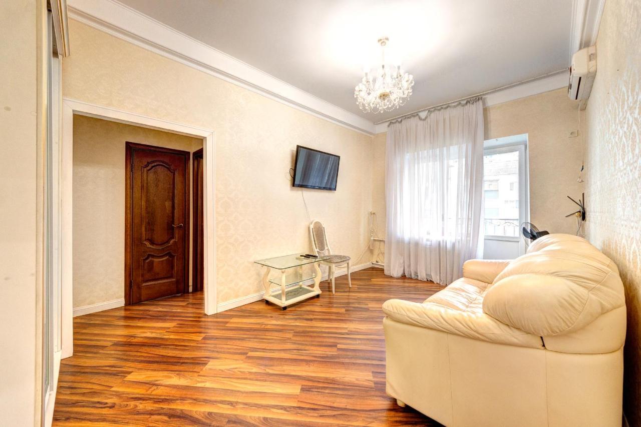 Apartments With 3 Rooms Near Palace Ukraine Киев Экстерьер фото