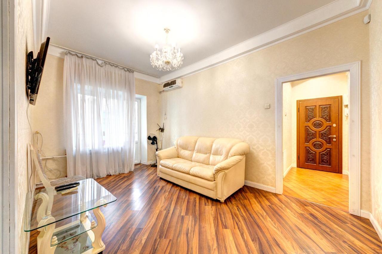 Apartments With 3 Rooms Near Palace Ukraine Киев Экстерьер фото